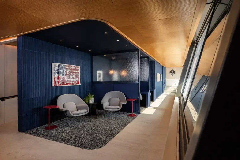 Capital One Lounge Dulles IAD